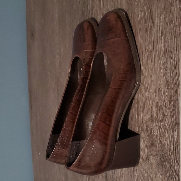 Bandolino shoes size 8.5 - Picture 3 of 4